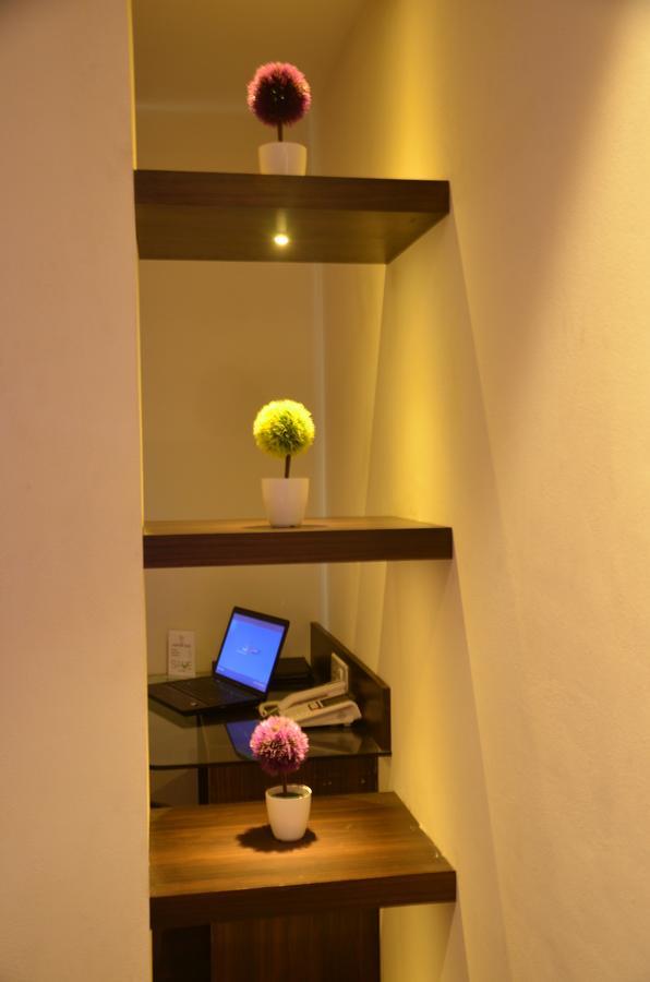 Hotel Fortune Blue Sikar Bagian luar foto