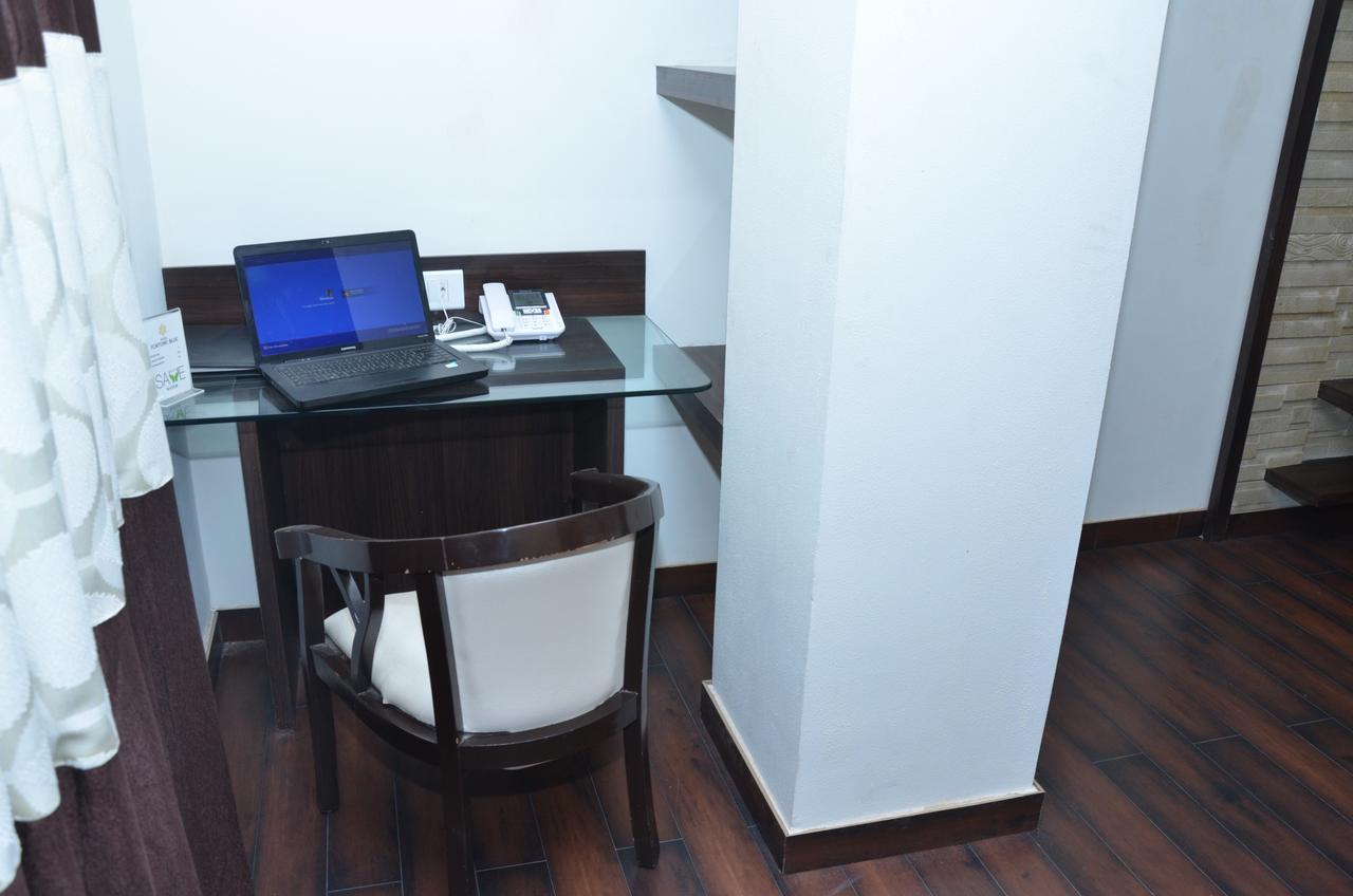 Hotel Fortune Blue Sikar Bagian luar foto
